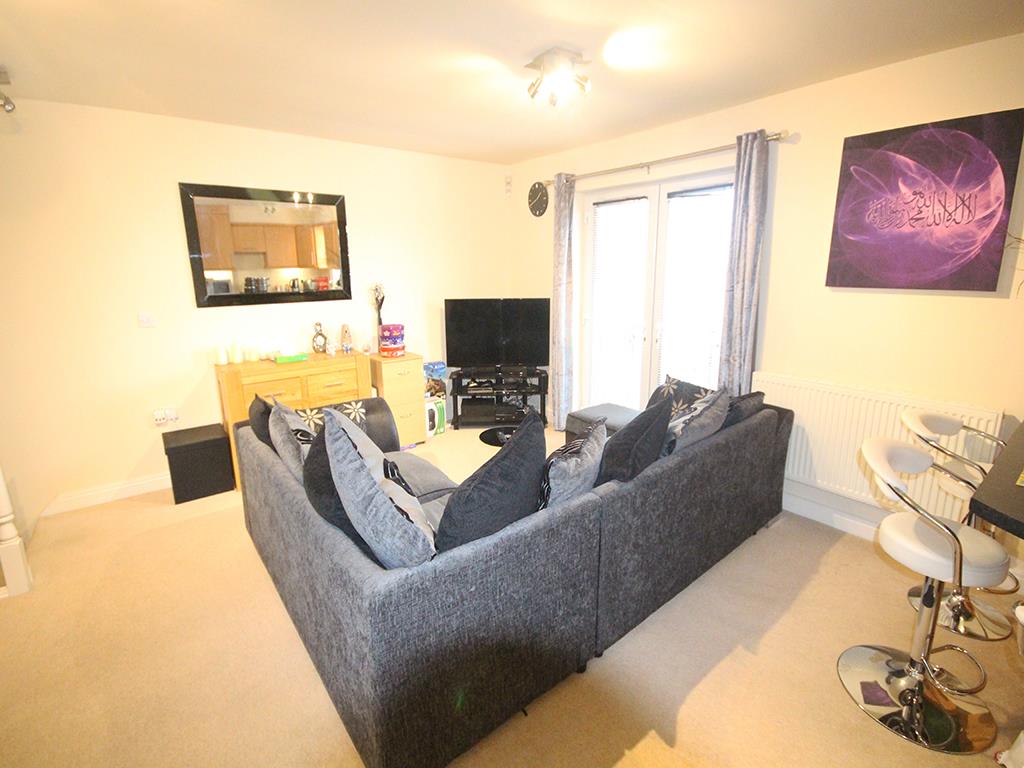 2 bedroom apartment For Sale in Colne - IMG_1793.jpg